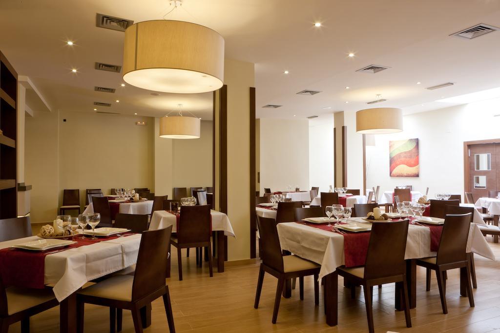 Hotel Quino Guardamar del Segura Buitenkant foto